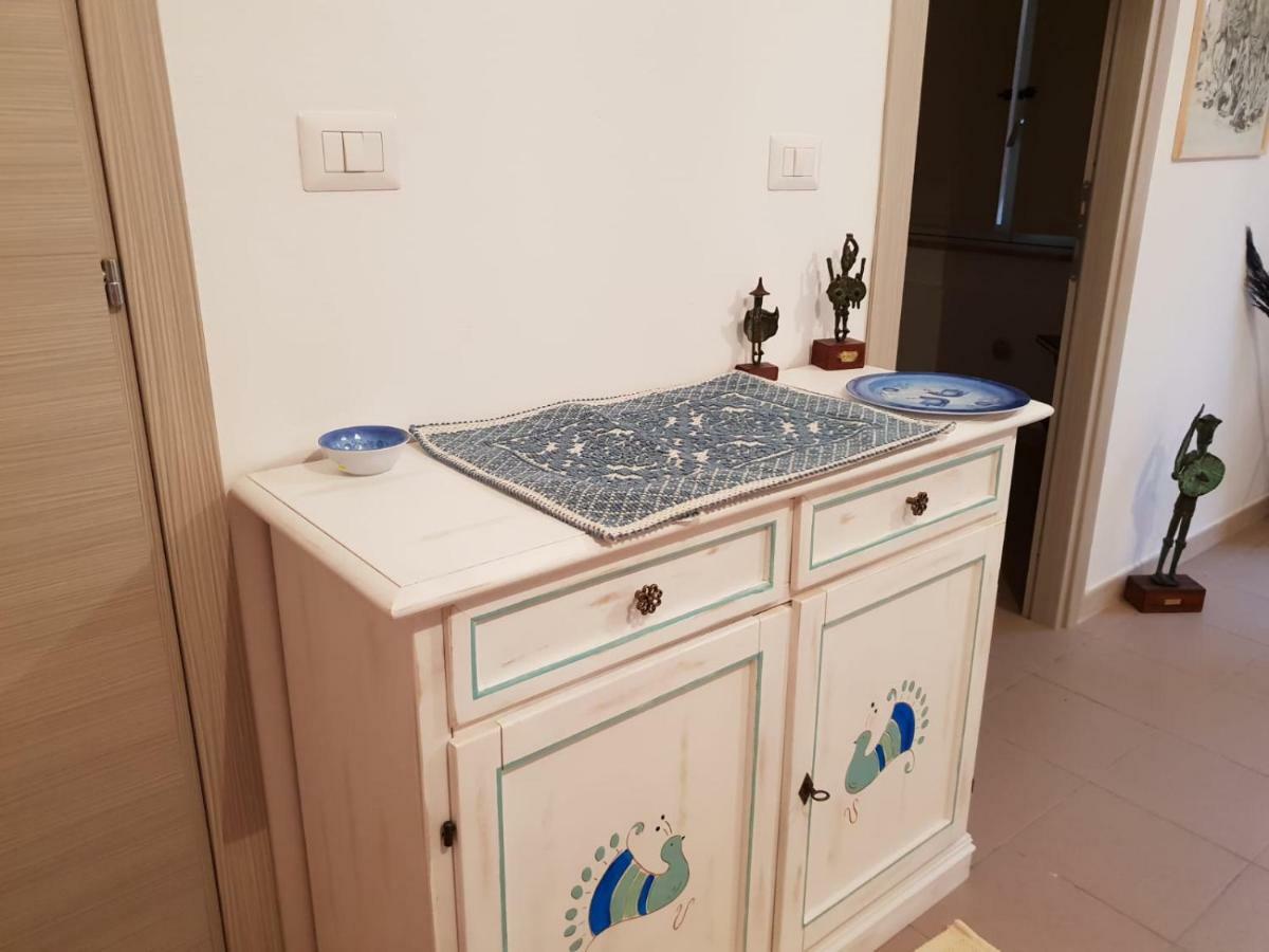 Red Ginger Apartman Oristano Kültér fotó