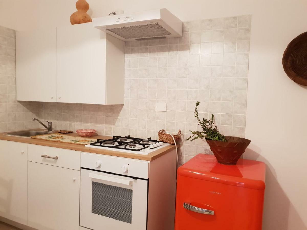 Red Ginger Apartman Oristano Kültér fotó